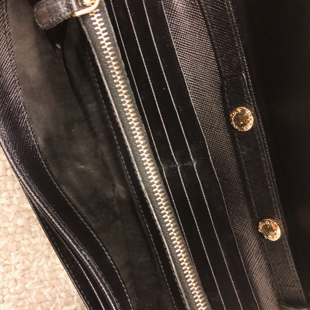 Prada WOC - Picture 8 of 14